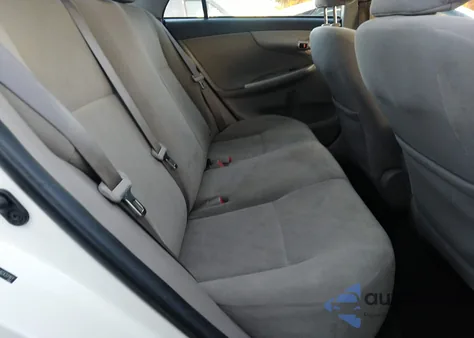 2010 Toyota Corolla Le z USA, uszkodzony, nr VIN 2T1BU4EE6AC433161